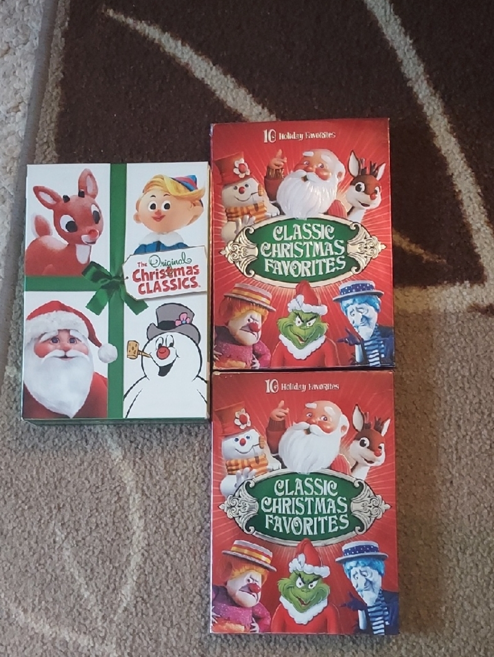 EUC 3pc CLASSIC FAVORITE & ORIGINAL CHRIDTMAS DVD's NO SCRATCHES